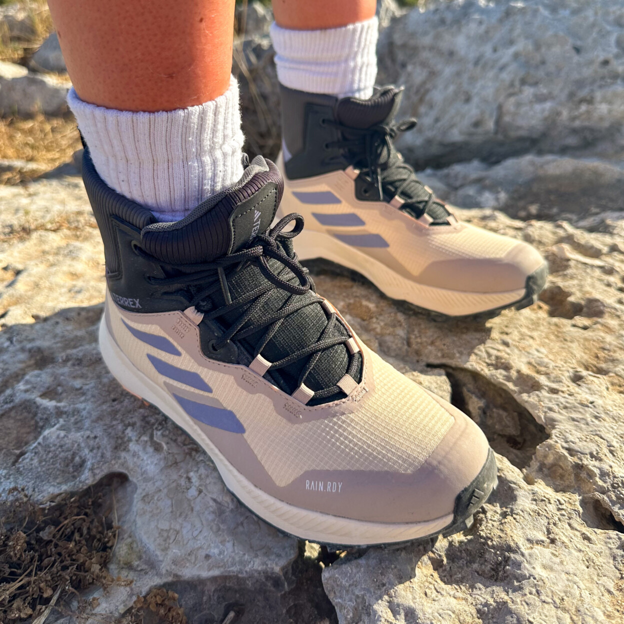 women's terrex hiking boots
